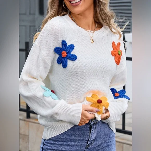 Crochet Flower Round Neck Sweater - Picture 3 of 6